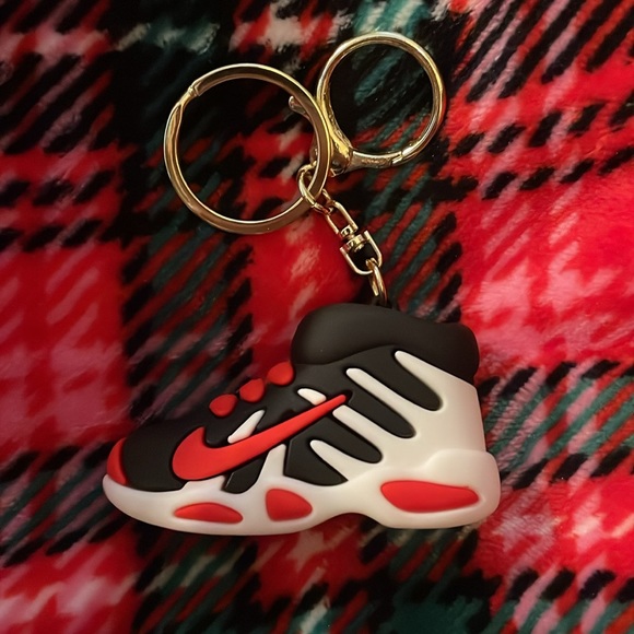 Nike keychain - Picture 2 of 3